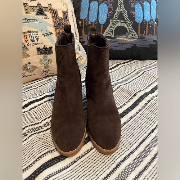 Splendid WANDA Wedge Heel Bootie Chocolate Brown Suede Size 7.5 Gently Worn - Picture 2 of 8